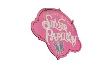 Silver Papillon in Mystic